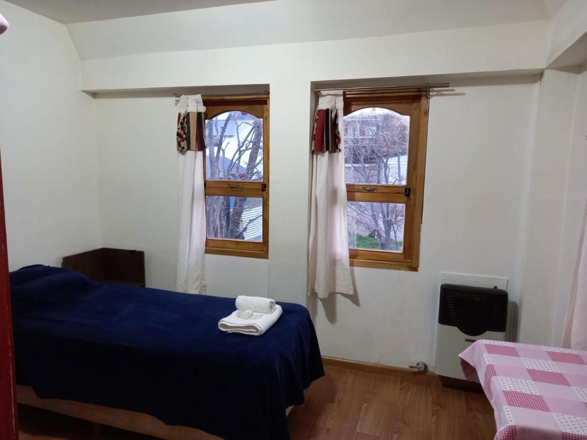 Hostel Comunidad Ушуайя Екстер'єр фото
