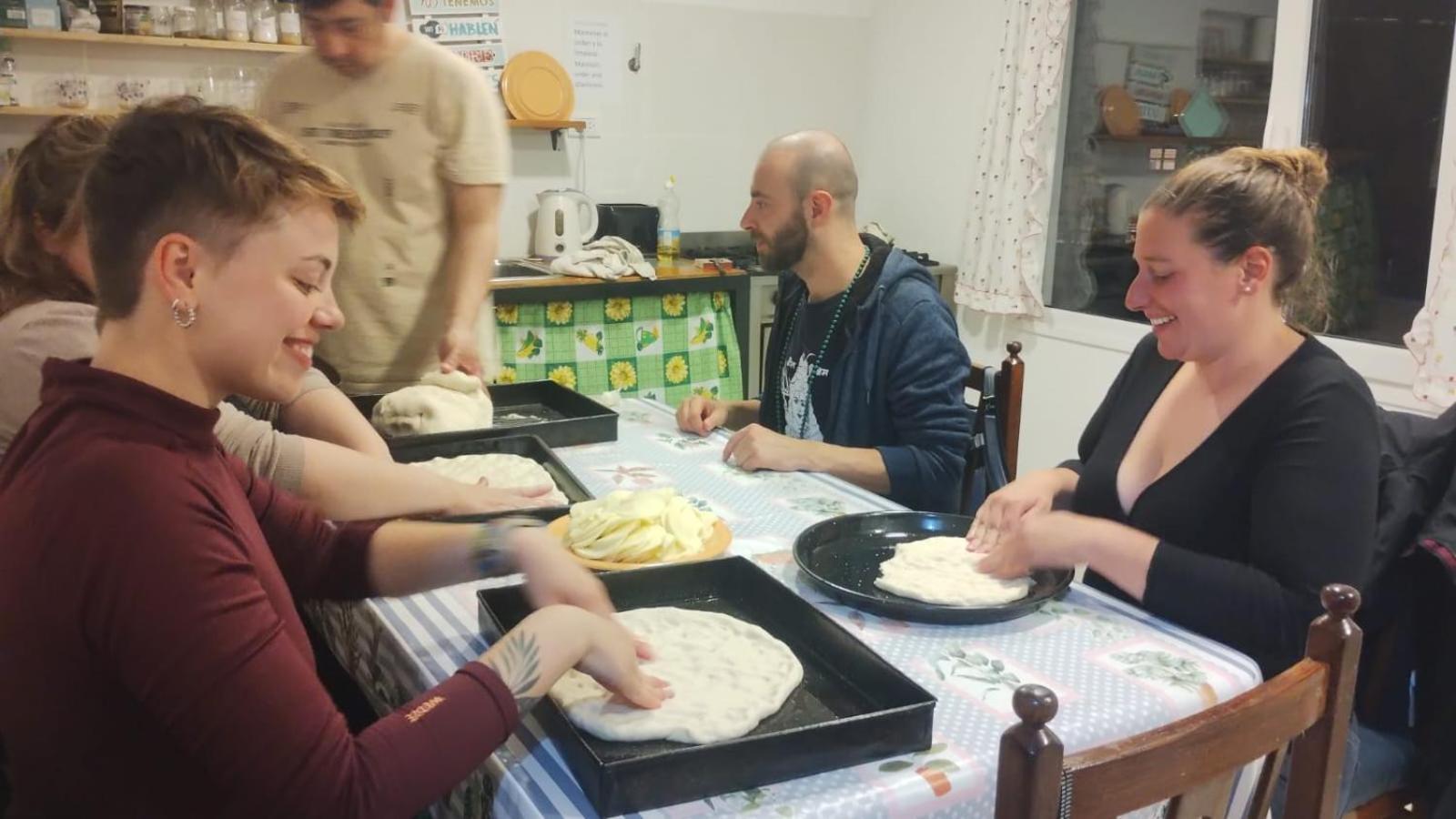 Hostel Comunidad Ушуайя Екстер'єр фото