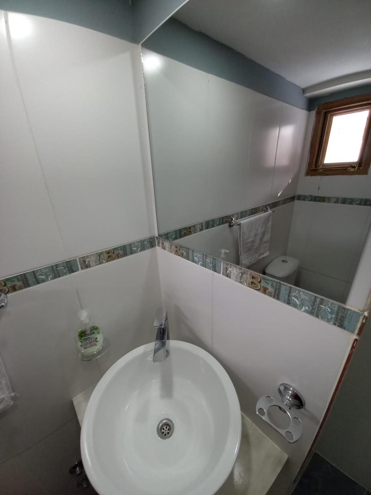 Hostel Comunidad Ушуайя Екстер'єр фото