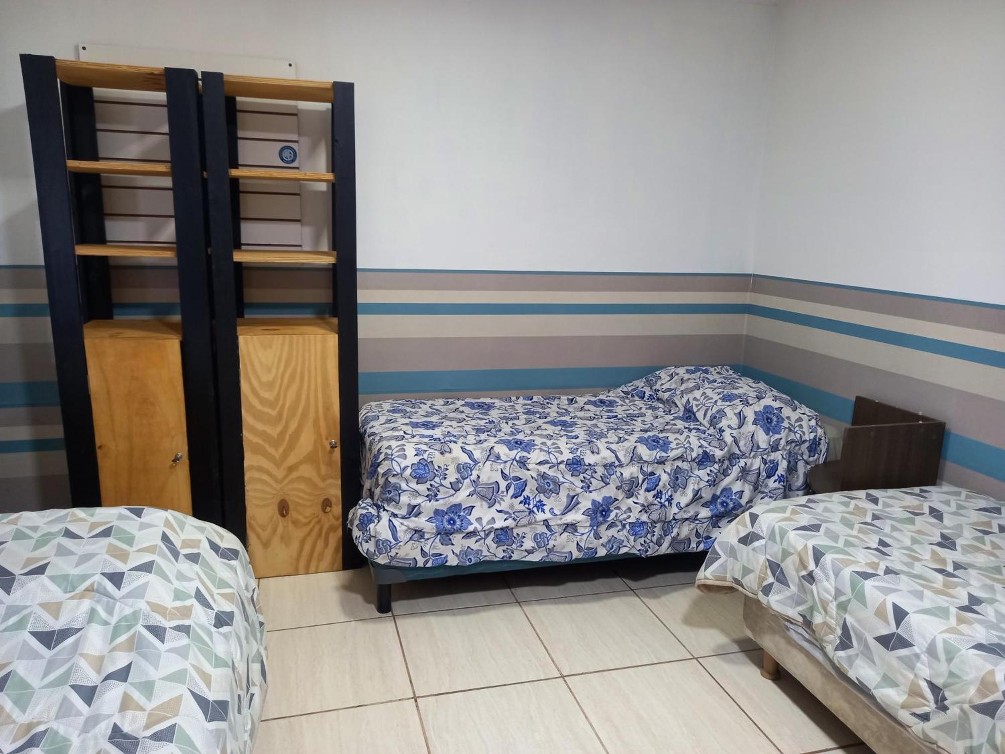 Hostel Comunidad Ушуайя Екстер'єр фото